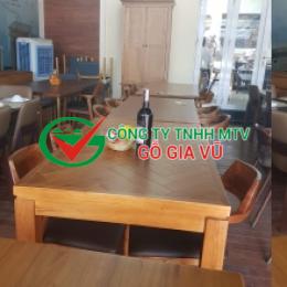 Bộ Bàn chất liệu Gỗ Xoan 1
