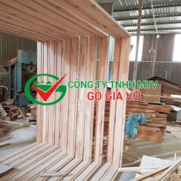 Sản xuất Cửa gỗ xoan