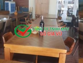 Bộ Bàn chất liệu Gỗ Xoan 1
