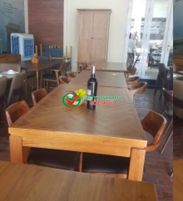 Bộ Bàn chất liệu Gỗ Xoan 1