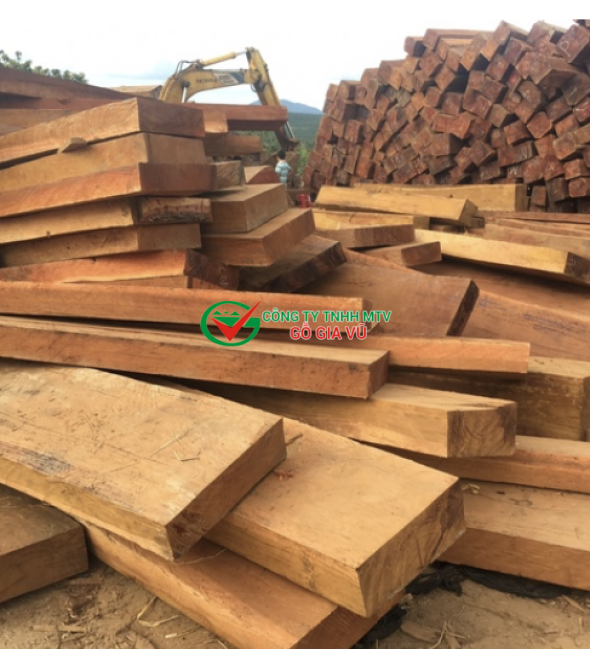 gỗ xoan vườn tại Bình 