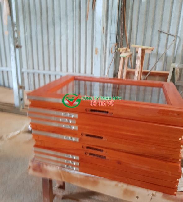 Cửa gỗ xoan đẹp
